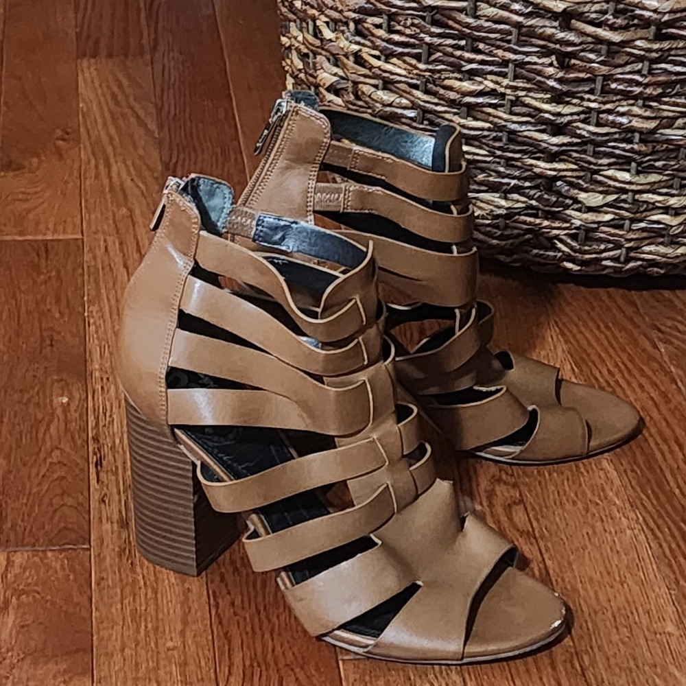Circus Sam Edelman York Chunky Heel Brown Sandal Peep Toe Zipper Cage 9.5M